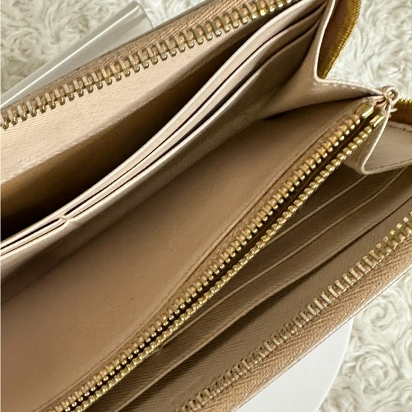 Prada Logo Saffiano Zip Around Wallet - Picture 4 of 12